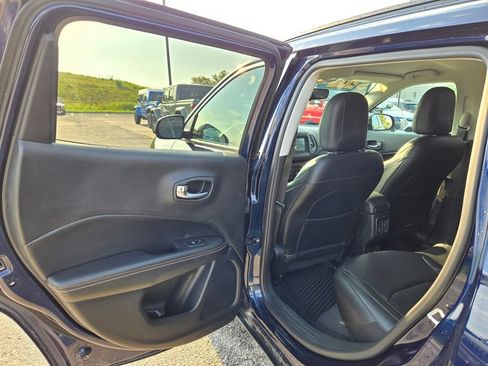 Used 2019 Jeep Compass Latitude w/ Cold Weather Group AWD/4WD image 26