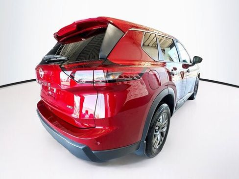 Certified 2025 Nissan Rogue S image 5