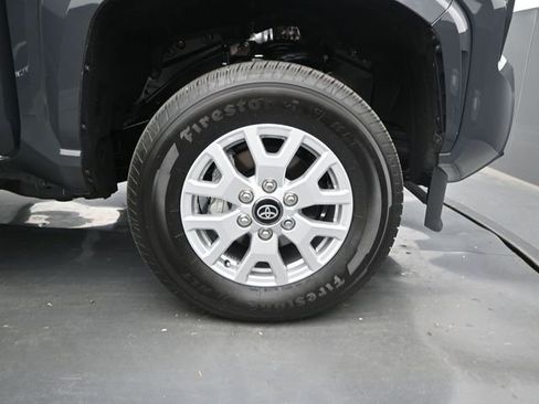 Used 2025 Toyota Tacoma SR5 image 15
