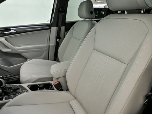 Certified 2024 Volkswagen Tiguan SE R-Line image 12