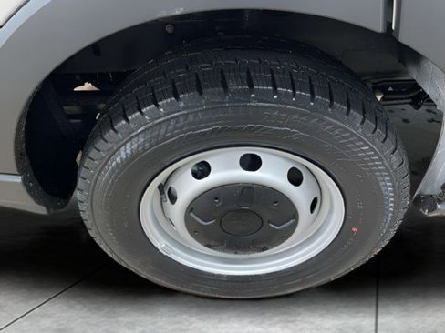 Used 2024 Ford Transit 350 XL image 9