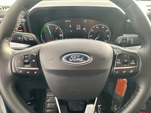 Certified 2023 Ford Maverick XLT w/ XLT Luxury Package image 22