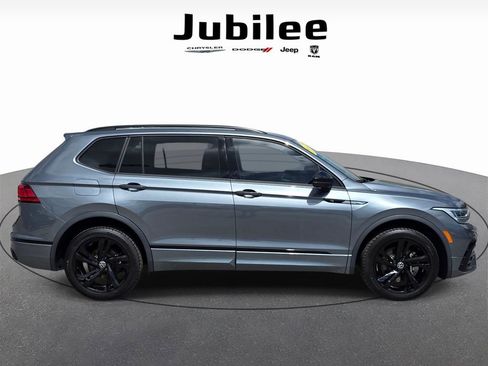 Used 2023 Volkswagen Tiguan SE R-Line AWD/4WD image 37