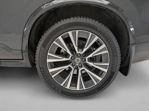 Used 2020 Volvo XC90 T6 Momentum w/ Protection Package Premier AWD/4WD image 22