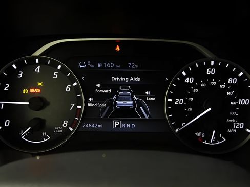 Used 2024 Nissan Frontier SV w/ SV Convenience Package RWD image 24