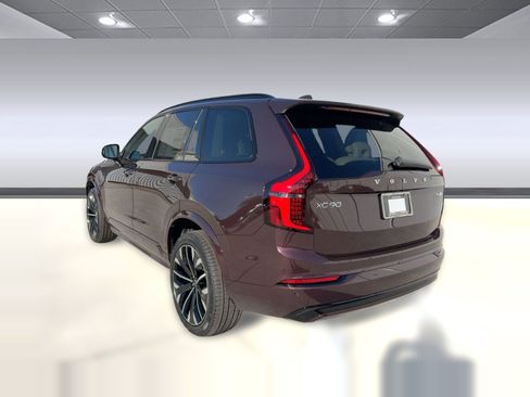 New 2026 Volvo XC90 T8 Ultra w/ Protection Package AWD/4WD image 3