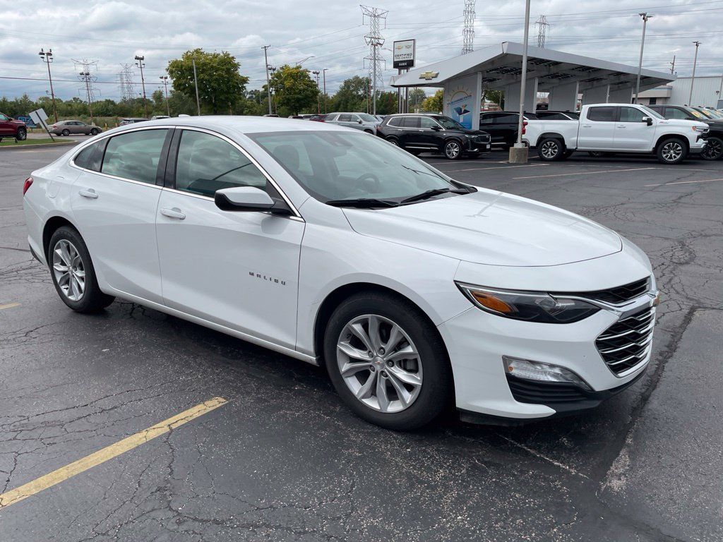 Used 2025 Chevrolet Malibu LT FWD image 7