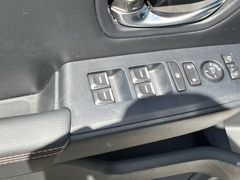 Used 2025 Honda Pilot TrailSport image 18