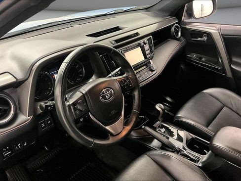 Used 2017 Toyota RAV4 SE AWD/4WD image 16