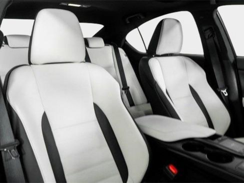 Used 2024 Lexus IS 500 w/ Accessory Package image 36