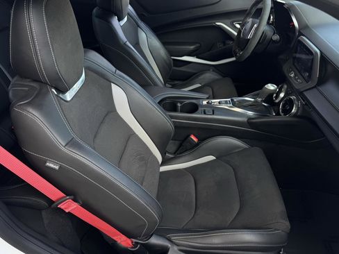 Used 2021 Chevrolet Camaro SS image 19