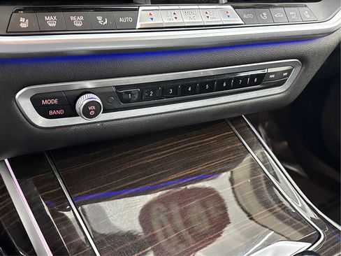 Used 2019 BMW X7 xDrive50i w/ Luxury Seating Package image 38