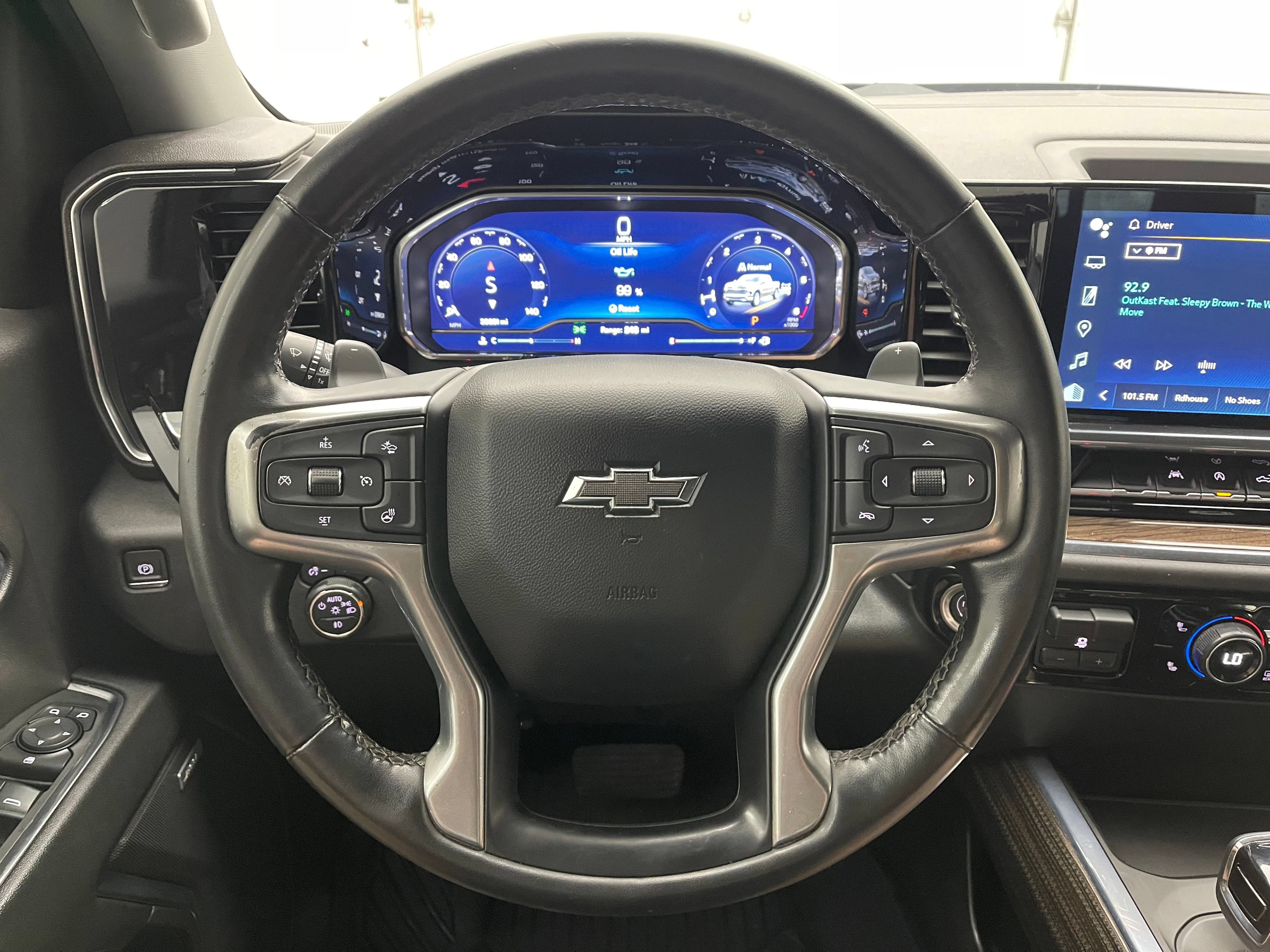 Used 2024 Chevrolet Silverado 1500 RST w/ Convenience Package II AWD/4WD image 18
