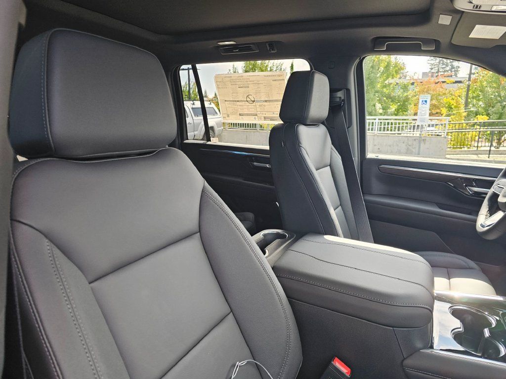 New 2026 Chevrolet Suburban LT w/ Comfort Package AWD/4WD image 11