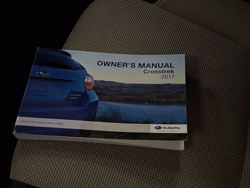 Used 2017 Subaru Crosstrek 2.0i Premium image 23