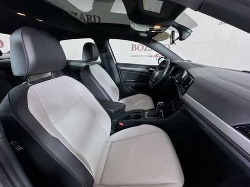 Used 2019 Volkswagen Jetta R-Line w/ R-Line Cold Weather Package image 32