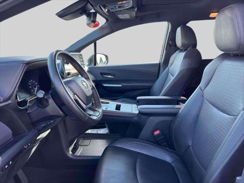 Certified 2024 Toyota Sienna XLE Woodland Edition image 19