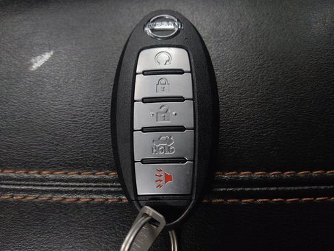 Used 2021 Nissan Sentra SR w/ SR Premium Package FWD image 32