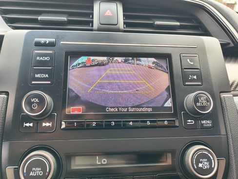 Used 2018 Honda Civic Sport image 25