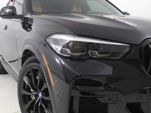 Used 2023 BMW X5 xDrive45e w/ M Sport Package image 18