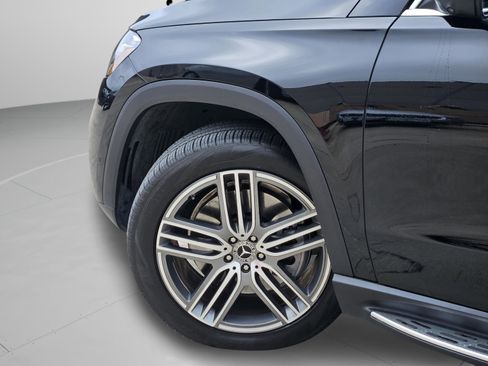 Certified 2026 Mercedes-Benz GLS 450 4MATIC image 26