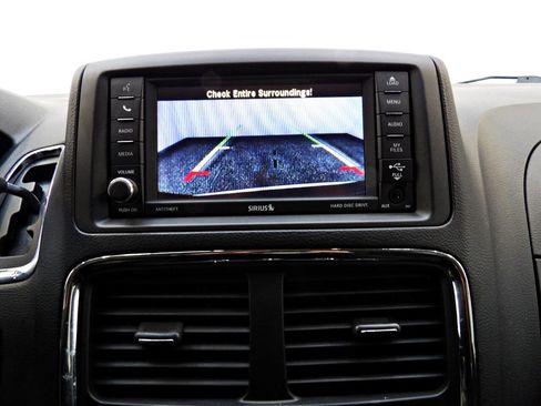 Used 2017 Dodge Grand Caravan SE w/ Power Window Group image 19