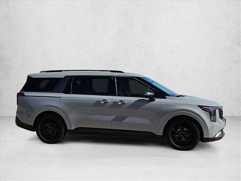 Used 2026 Kia Carnival SX w/ SX Dark Edition Package FWD image 17