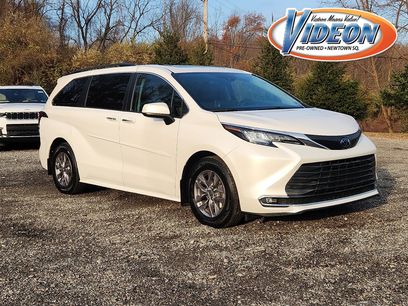 Used 2021 Toyota Sienna XLE