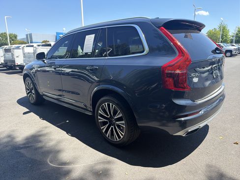 Used 2020 Volvo XC90 T5 Momentum w/ Protection Package Premier FWD image 8