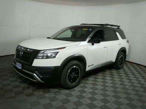 Used 2024 Nissan Pathfinder Rock Creek image 7