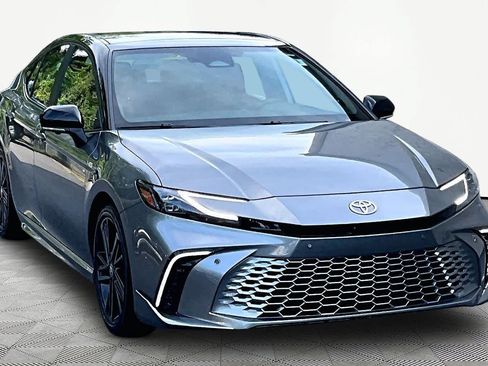 Used 2026 Toyota Camry XSE w/ Premium Plus Package FWD image 3