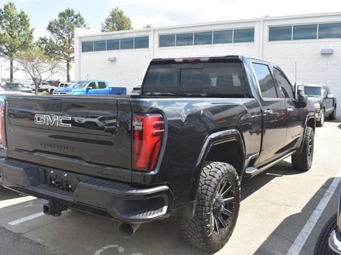 Used 2024 GMC Sierra 2500 Denali Ultimate image 5