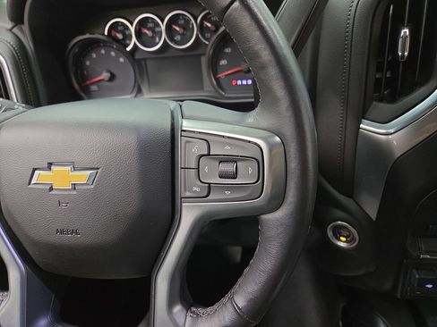 Used 2022 Chevrolet Silverado 1500 LTZ AWD/4WD image 17