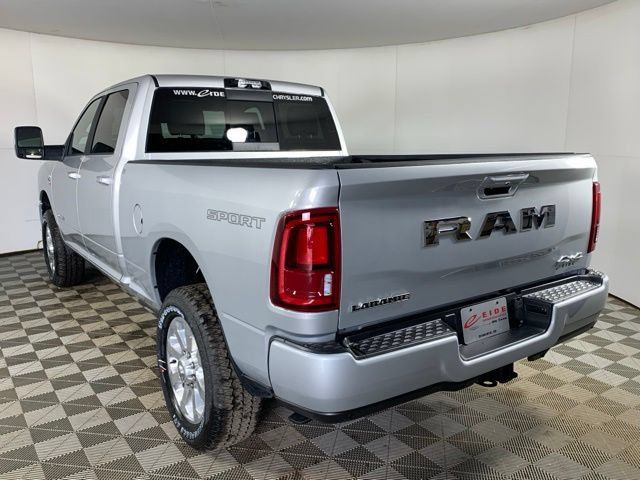 New 2026 RAM 2500 Laramie w/ Sport Appearance Package AWD/4WD image 4