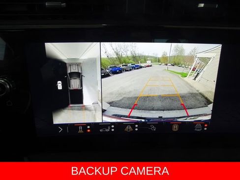 Used 2024 GMC Sierra 2500 AT4 w/ AT4 Premium Plus Package AWD/4WD image 17
