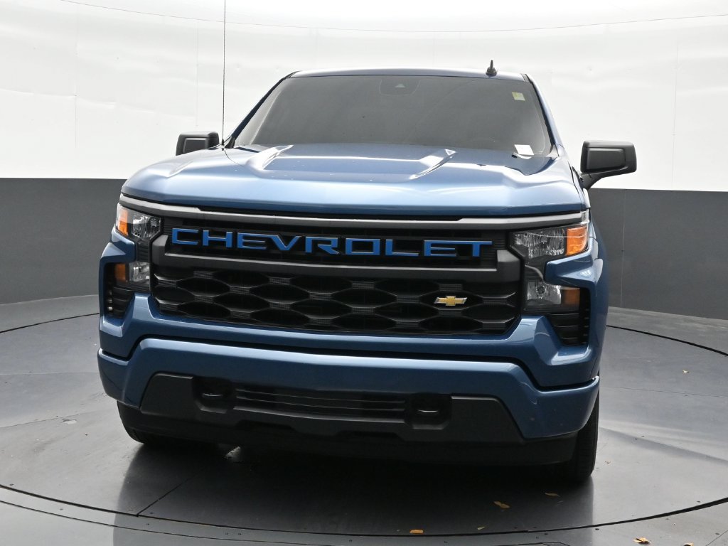 Used 2024 Chevrolet Silverado 1500 Custom w/ LPO, Dark Essentials Package RWD image 9