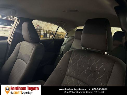 Used 2025 Toyota Corolla LE FWD image 18