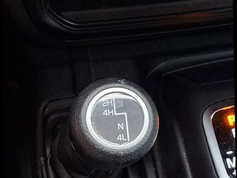 Used 2022 Jeep Gladiator Sport AWD/4WD image 14