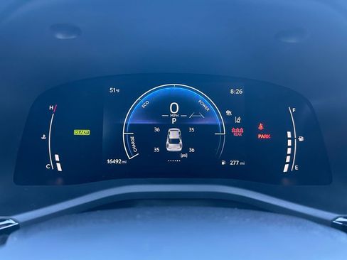 Used 2025 Toyota Camry SE w/ Convenience Package image 16