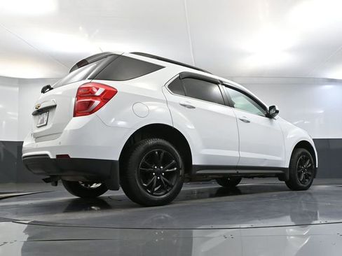 Used 2017 Chevrolet Equinox LT w/ Convenience Package image 47