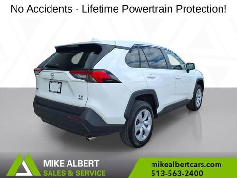 Used 2023 Toyota RAV4 LE AWD/4WD image 7