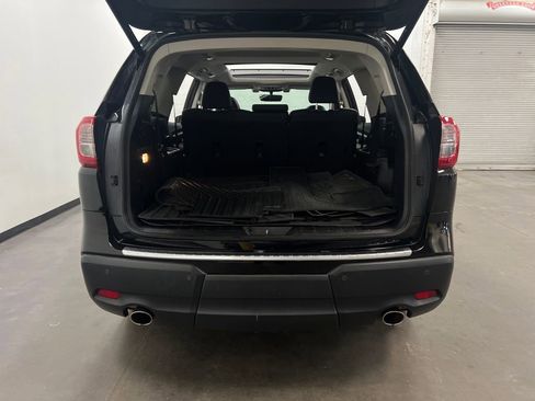 Used 2022 Subaru Ascent Limited w/ Technology Package AWD/4WD image 25