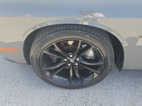 Used 2017 Dodge Challenger R/T w/ Blacktop Package RWD image 20