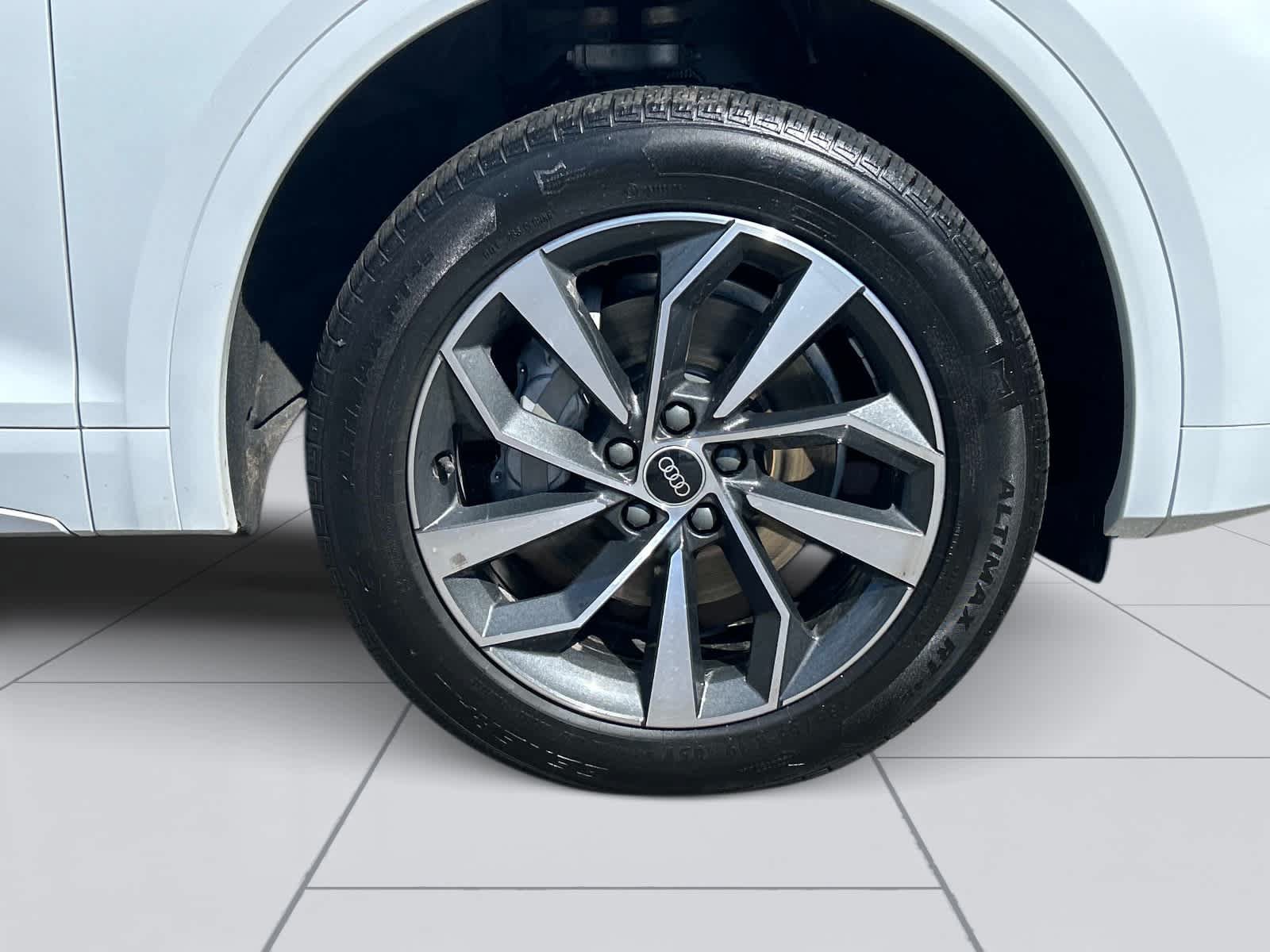 Used 2021 Audi Q5 2.0T Premium w/ Convenience Package AWD/4WD image 12