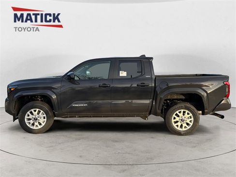 New 2026 Toyota Tacoma SR5 image 4