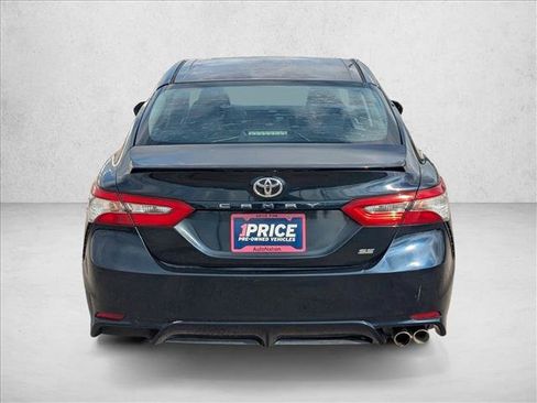 Used 2018 Toyota Camry SE w/ Convenience Package FWD image 7