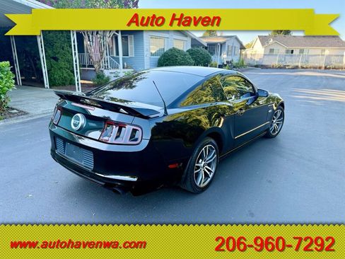 Used 2011 Ford Mustang GT Premium RWD image 5