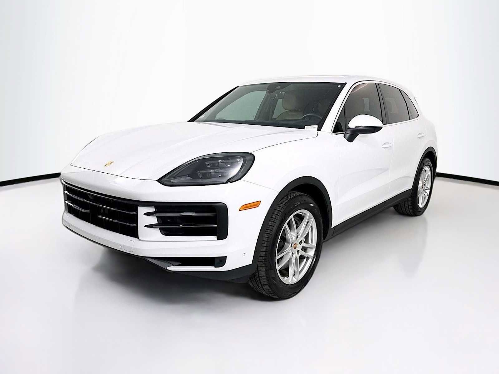 Certified 2025 Porsche Cayenne AWD/4WD image 1