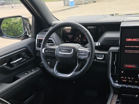 New 2026 GMC Yukon Denali RWD image 12