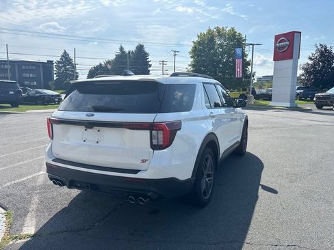 Used 2025 Ford Explorer ST w/ Sun And Sound Package AWD/4WD image 7